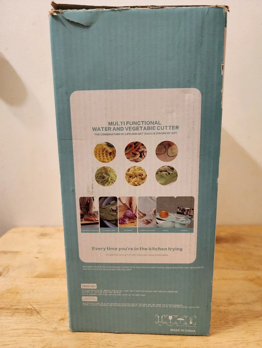 Multifunctional Vegetable Cutter/Chopper - Teal/White